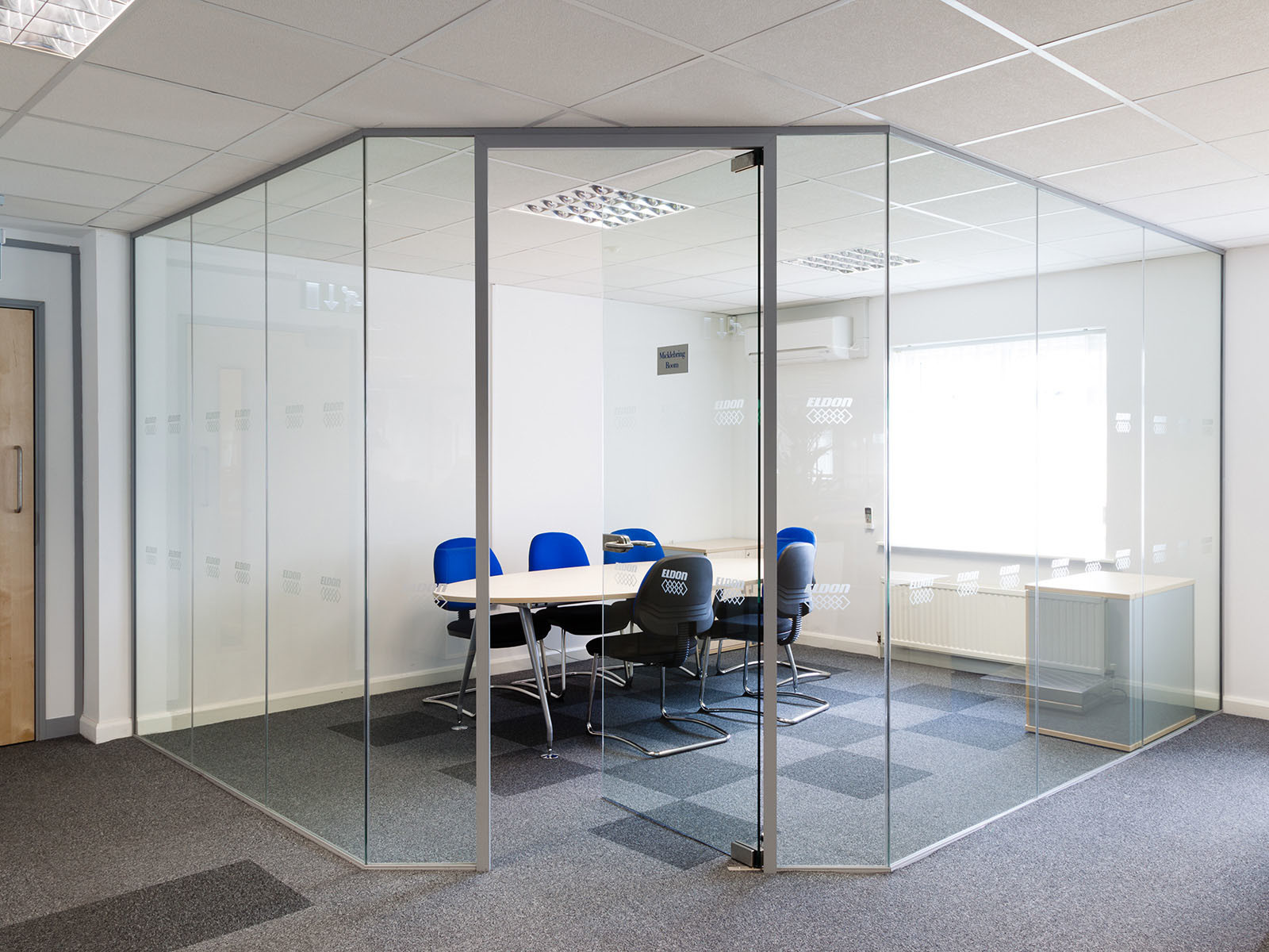 Quality Clear Tempered Modern Office Glass Partition System Easy For Cleaning for sale