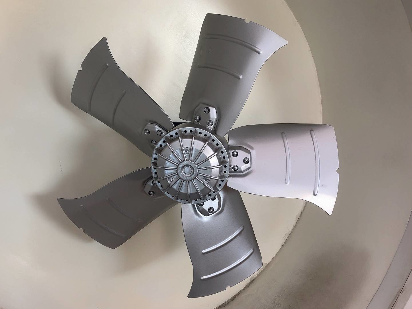Quality 855rpm 18200 m3/h AC Axial Fan With 710mm Blade for sale