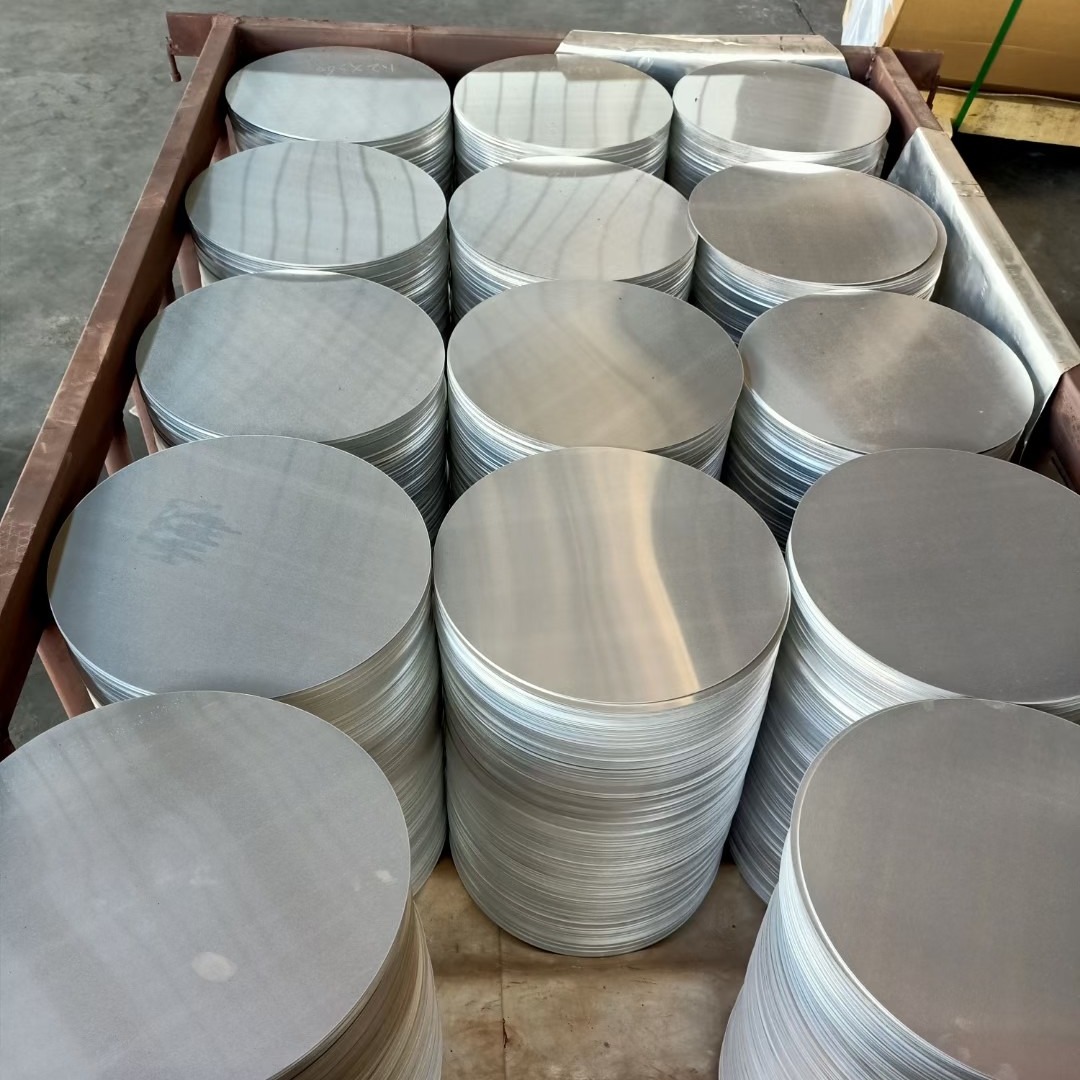 Quality Alloy 1060 Deep Drawn Aluminum Round Circle Plain For Industrial Lighting for sale