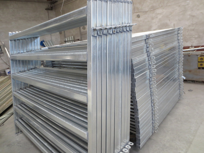 Quality Hot-dip Galvanized Horse Panel Fence for sale