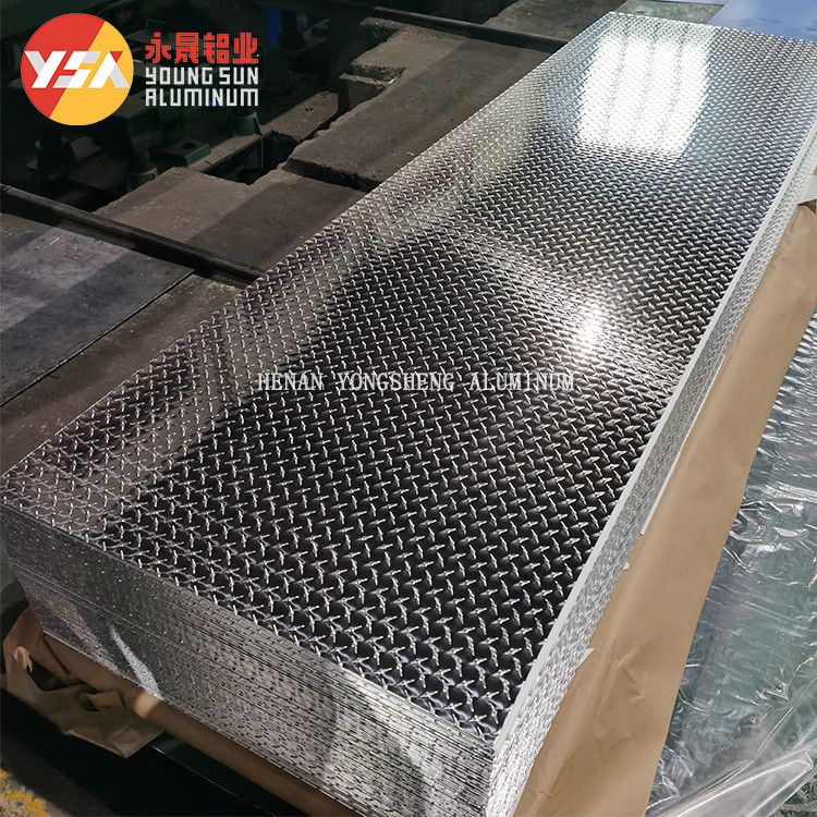 Quality 1050 Aluminum Diamond Plate Patterned Aluminium Checkered Sheet Embossed Pattern for sale
