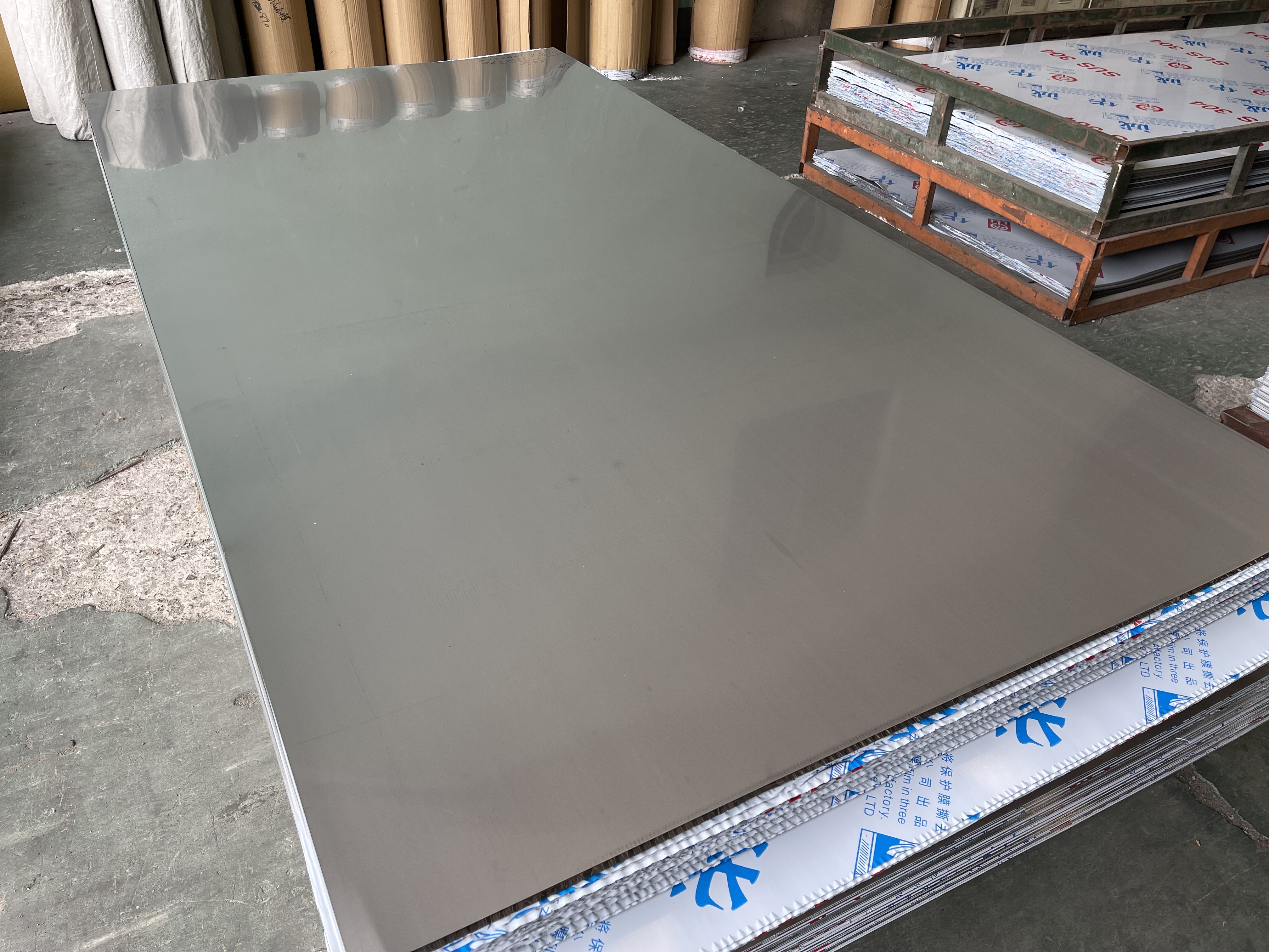 China Ss Sheet Metal Gauge 1.5 Mm Stainless Steel Sheet Flat Sheet Price on sale