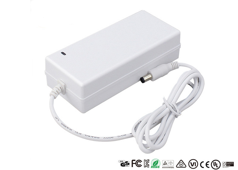 Quality White Color LED Light Power Adapter 12V 5A 5000mA DOE VI Energy Efficiency for sale