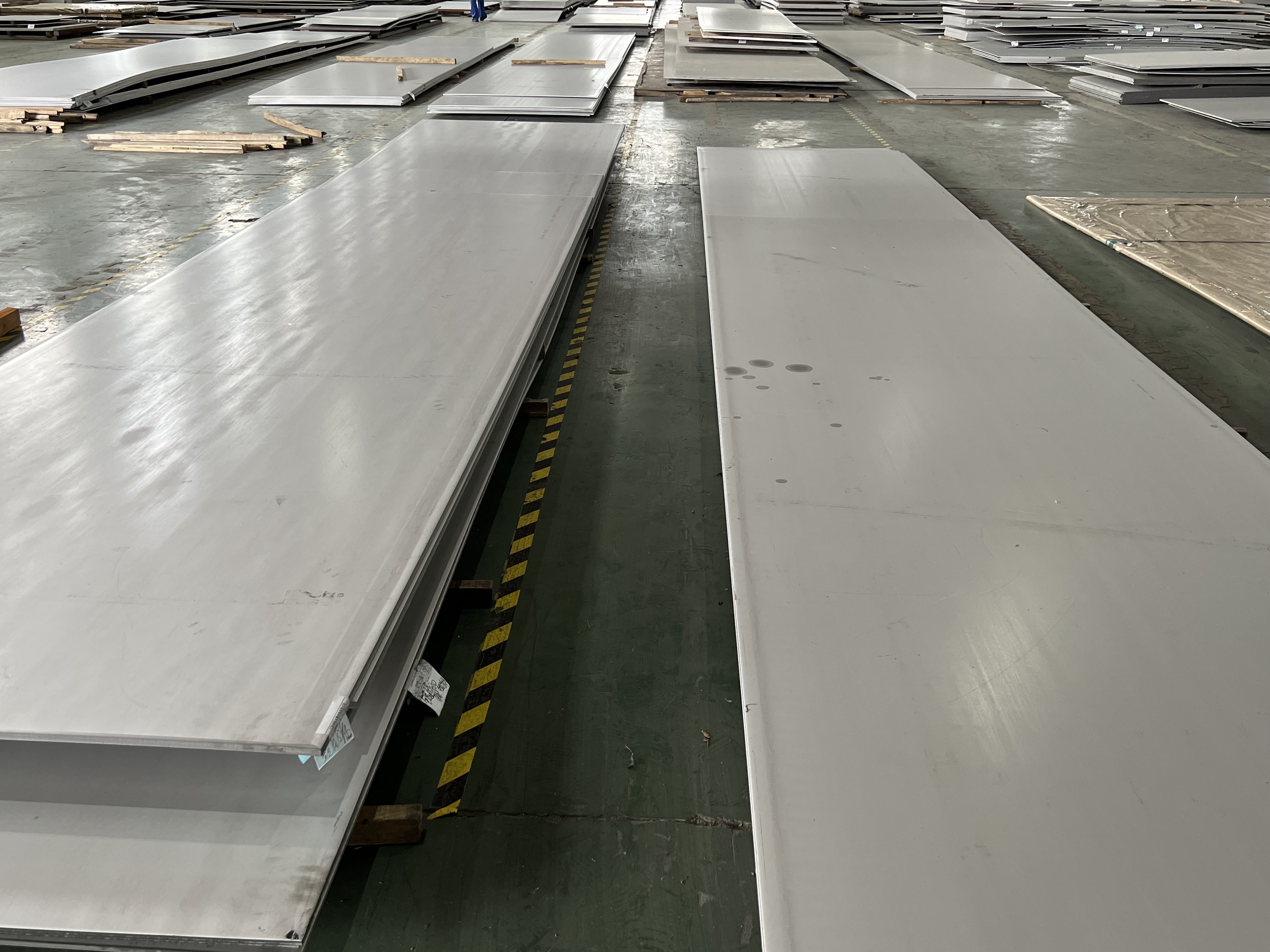 Quality Cold Rolled 316L Stainless Steel Plate Ba Hl Mirror 4′′X8′′ Plate 2000mm for sale
