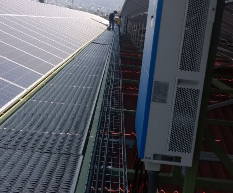 Quality solar panel perforated aluminum metal flooring use roof walkways for sale
