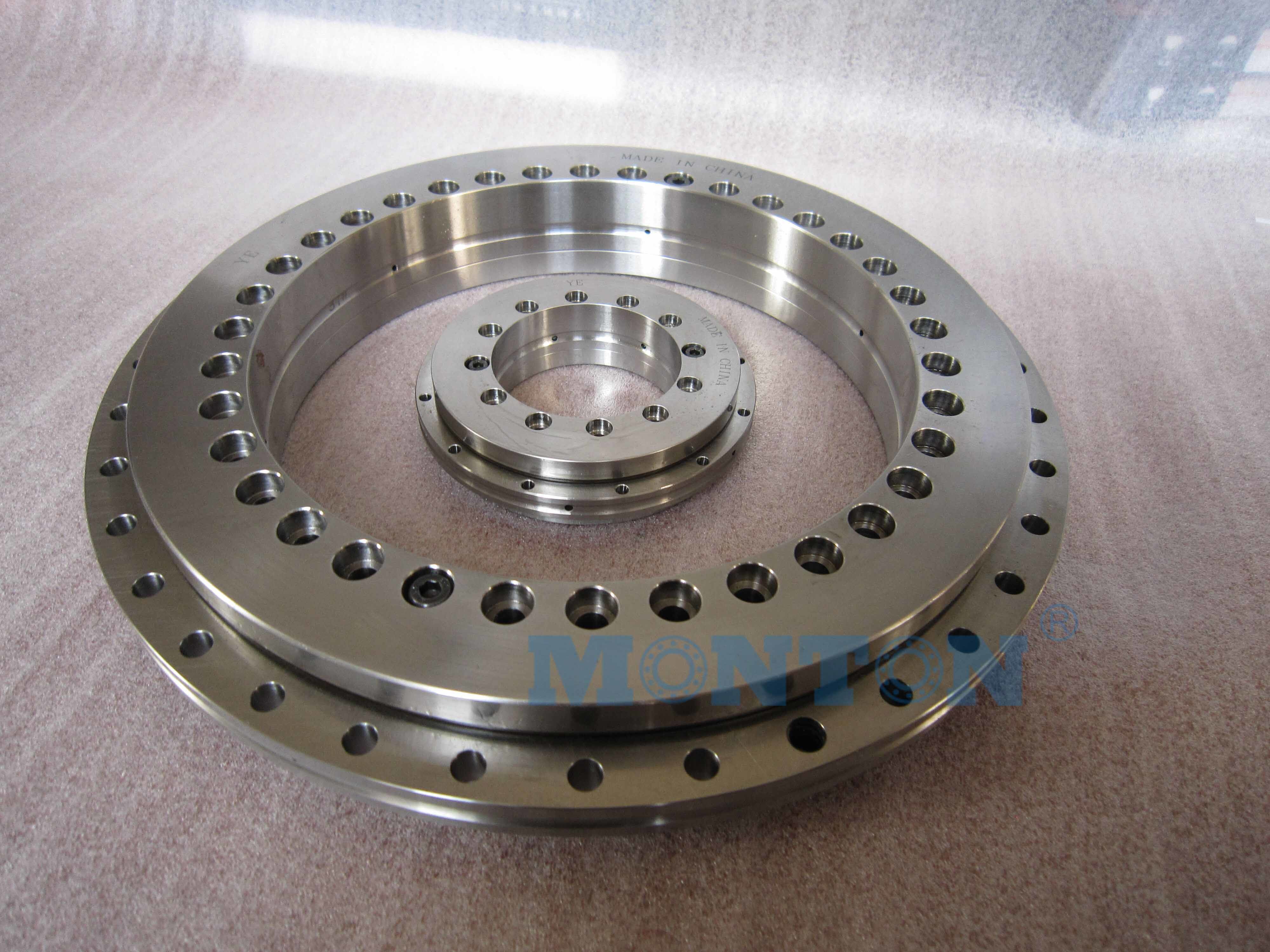 Quality YRTM260 260*385*55mm Rotary Table Bearing for sale