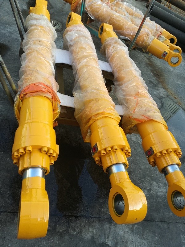 Quality Hyundai part no. 31NB-61130 R450-7 bucket  cylinder tube , JDF hydraulic cylilnder Heavy duty replacements spare parts for sale