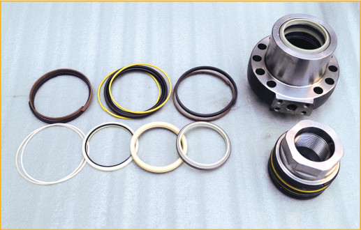 Quality Hitachi ZAX270-3-1 hydraulic cylinder seal kit, earthmoving, NOK seal kit for sale