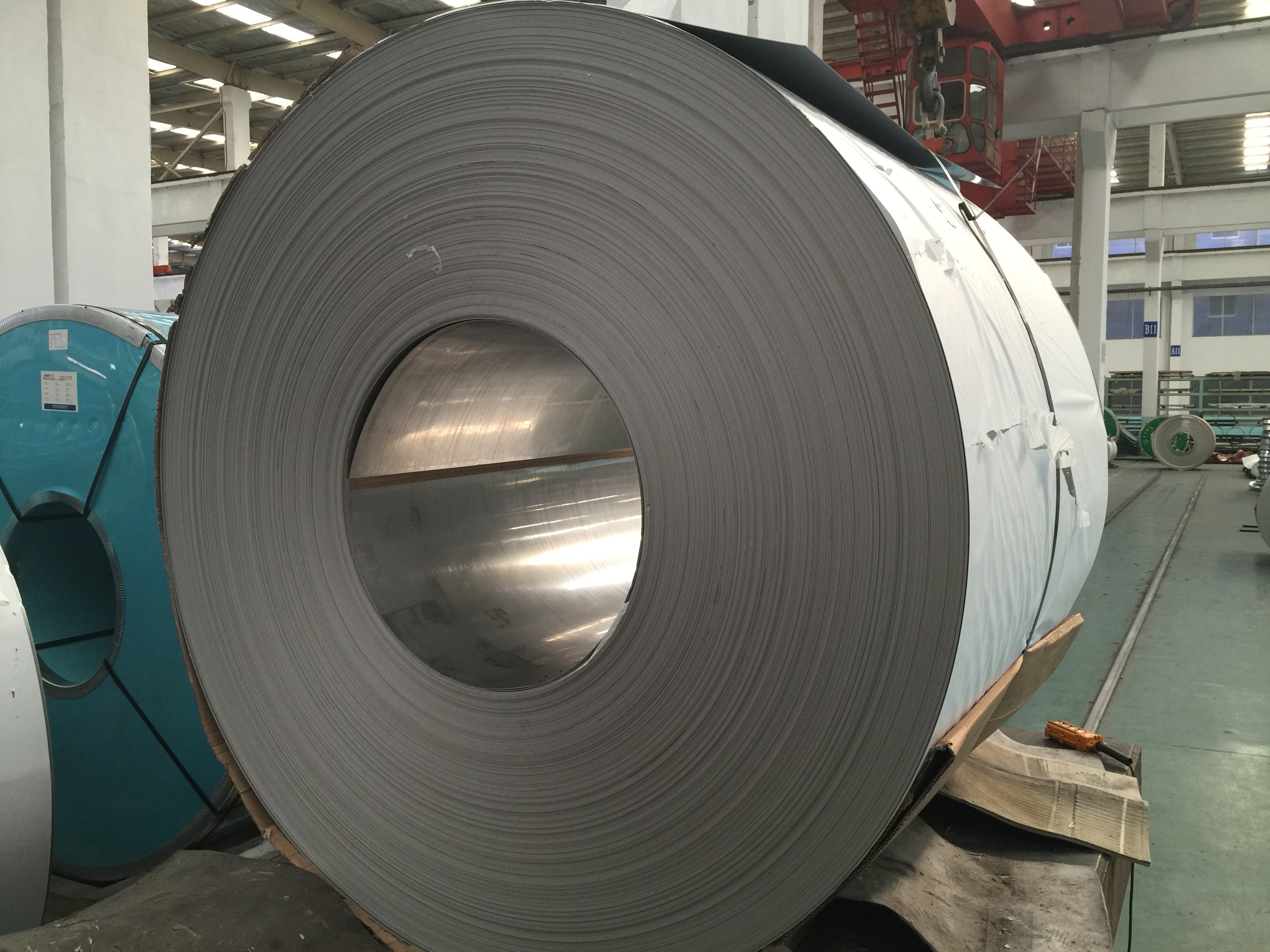 Quality 201 304 Stainless SS 316 Coil Strip Width 100mm Hot Rolled For Building for sale