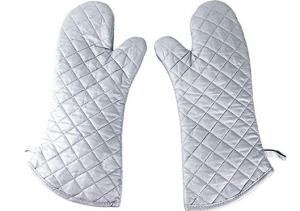 Quality Cotton Lining Silver Oven Mitts High Temperature Resistance Easy Clean for sale