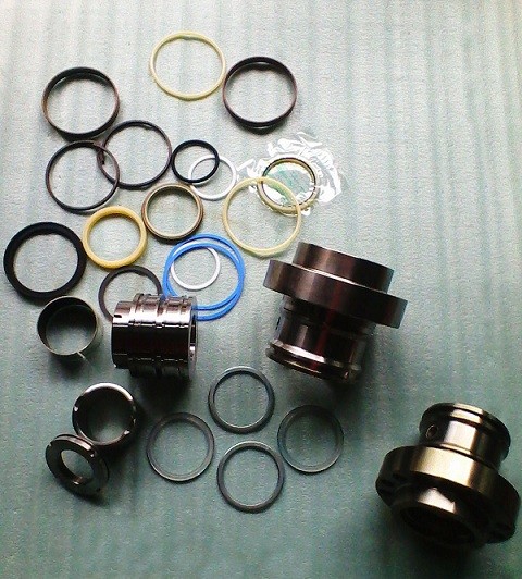 Quality Kobleco SK460-8 hydraulic cylinder seal kit, earthmoving, excavator part rod seal for sale