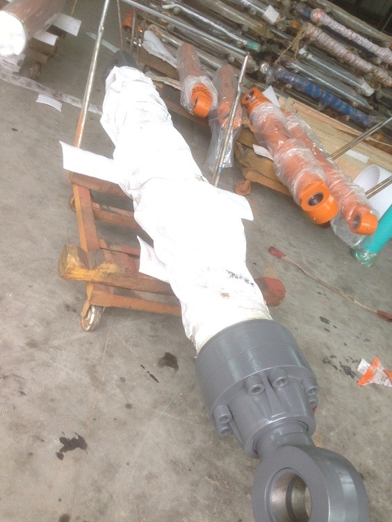 Quality 14587748 EC700c arm  hydraulic cylinder volvo hydraulic cylinder tube and rod volvo excavator parts for sale