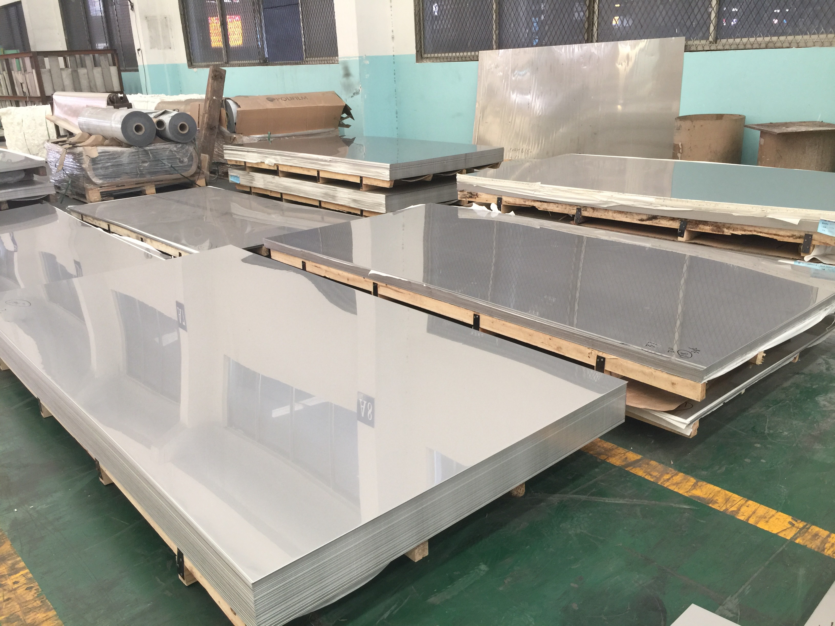 Quality SUS AISI 1.5mm 2mm Thick 2205 Stainless Steel Sheets 4x8 Duplex Diamond Plate for sale