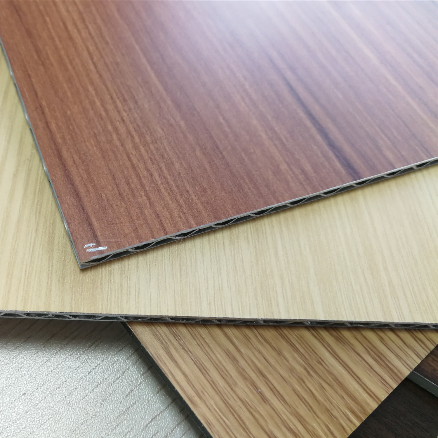 Quality 3-6mm Aluminum Core Panel Wood Grain Fireproof Interior Exterior Decoration for sale