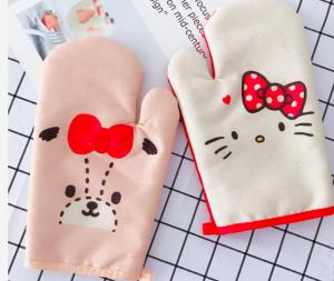 Quality High Temperature Heat Resistant Canvas Cartoon Oven Gloves For Baking for sale