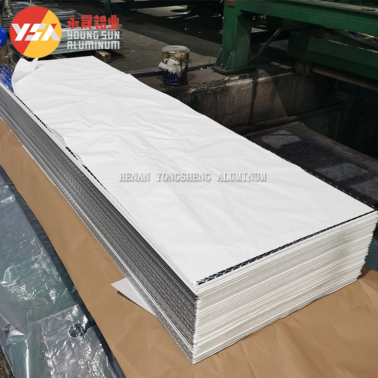 Quality 3003 Aluminum Checker Plate Sheet Embossed Aluminum Tread Plate For Anti Slip Stairs for sale