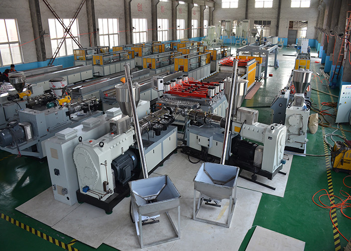 Quality PLC Control Wpc Board Production Line Hard Surface Board Extruder Easy Operation for sale