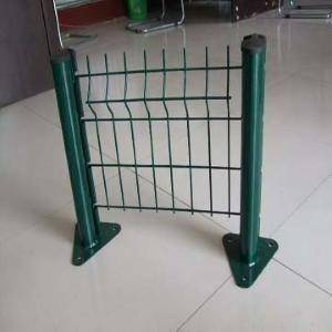 Quality Welded Fence with Peach Post for sale