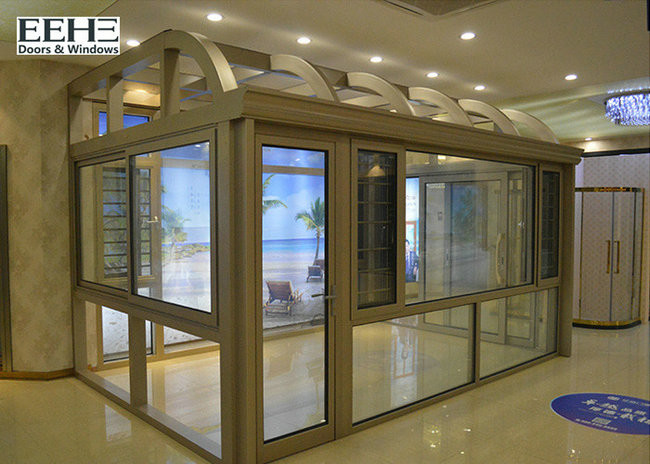 Quality All Season Glass Enclosed Sunroom With Silicone Sealant Sealing Customized Color for sale