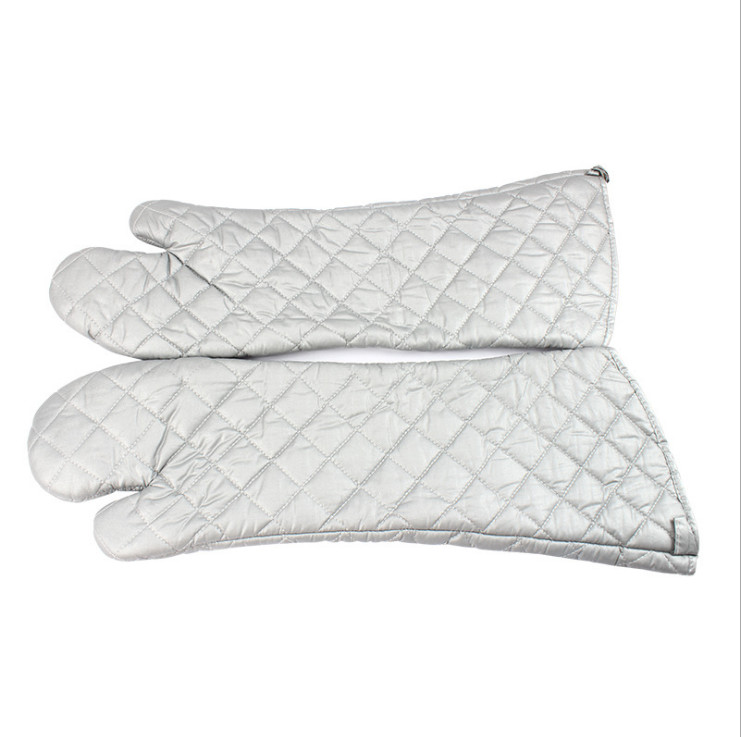 Quality Colorful Silver Oven Mitts Heat Insulation Soft Feel Flexible Operation for sale