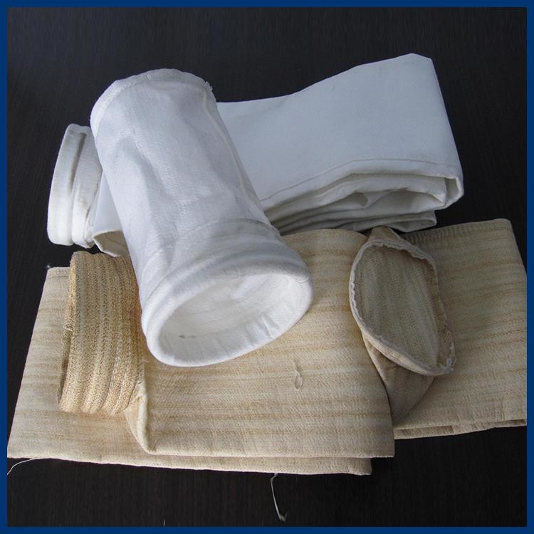 Quality Oil and Water Repellent Polyester Filter Bag 450GSM~550GSM For Steel Plant for sale