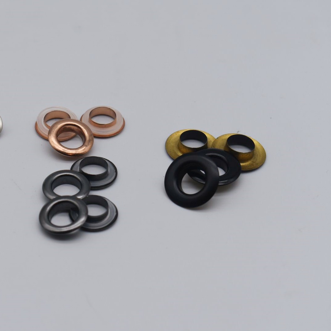 Quality Shiny Metal Finish Garment Buttons Eyelet Spray Painted Metal Grommets for sale