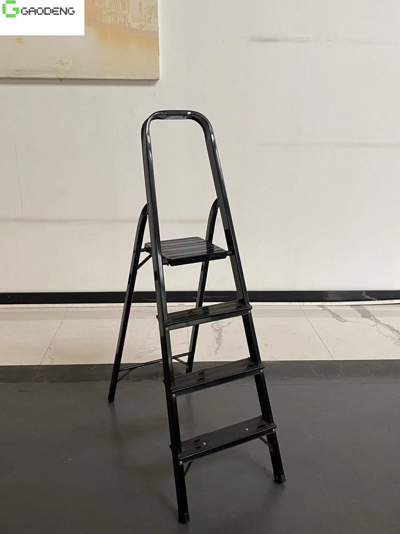 Quality Black Using Hight 87 cm Aluminum Folding Ladder Net Weight 3.5KG for sale