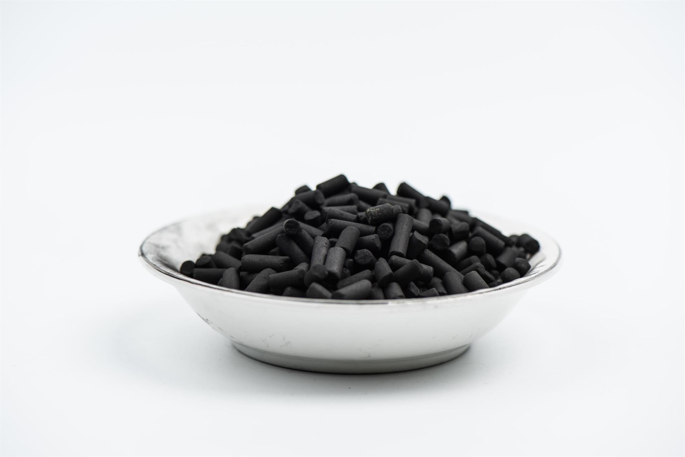Quality Black Activated Carbon Pellets 4.0mm Alcohol Gasoline Chloroform High Temperature Tolerance for sale