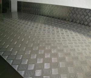Quality 1060 Aluminium Diamond Checker Plate Anti Corrosion Customized Building Materials for sale