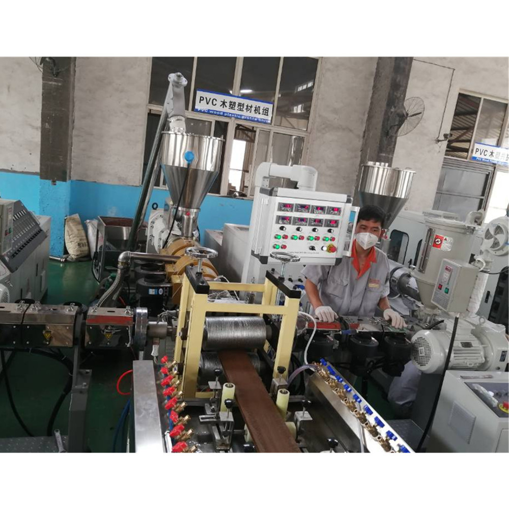 Quality PP PE WPC Decking Outdoor Floor Making Machine Production Line 1 Year Warranty WPC Profile Machine for sale