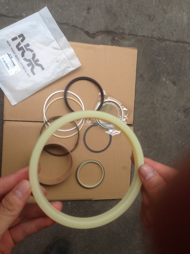 Quality E330C, E330D seal, earthmoving attachment, excavator hydraulic cylinder seal- for sale
