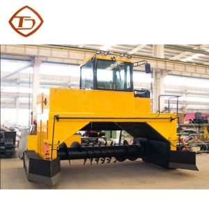 Hot sale farm use organic waste crawler type compost making machine