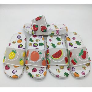 Chidren Slipper Outdoor Beach Slippers EVA Garden Shoes for Summer Kids Slippers Fashion Slippers