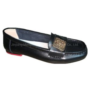 China Casual Shoes Women Leather Flat Shoes Sport Shoes on sale