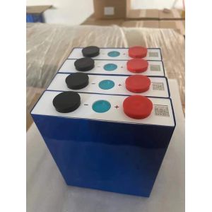 Deligreen Power Rechargeable 4000 Cycles Wholesale Prismatic Lithium Ion Battery