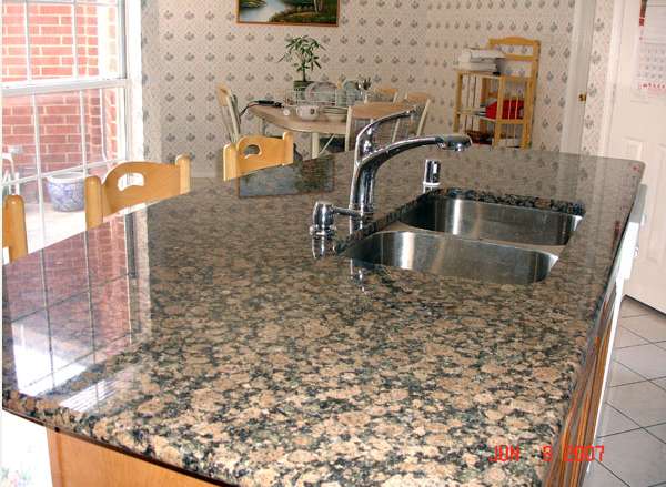 Commercial Brown Granite Tile Slabs Multi Function Supreme Strength