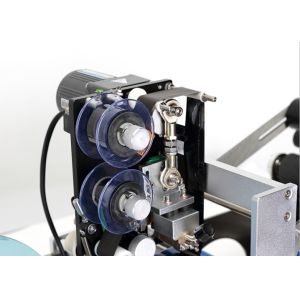 Popular Latest Round Bottle Labeler Labeling Machine