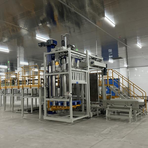 Buy PLC Industrial Full Cans Beverage Palletizer High Speed 15Kw 380V at wholesale prices