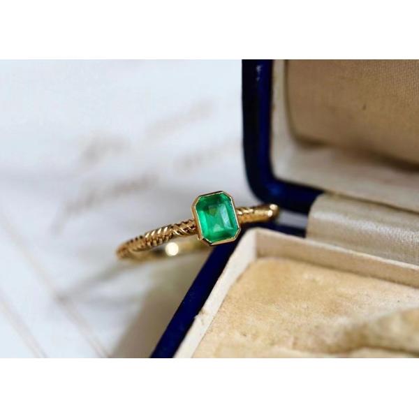 0.51ct Natural Green Emerald Ring , 18K Gold Diamond Ring for Wedding