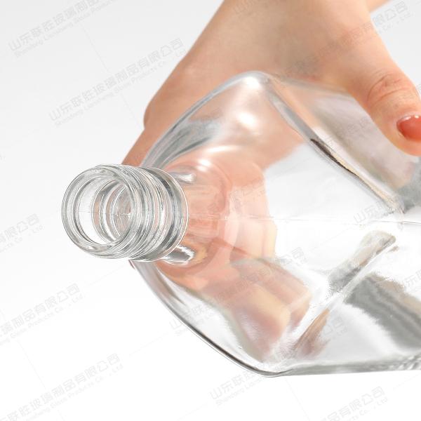Rubber Stopper 100ml 250ml 500ml 750ml Plain Classic Transparent Glass Liquor Bottle