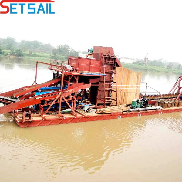 Chain Bucket Sand and Gold Dredger for River Mining Project