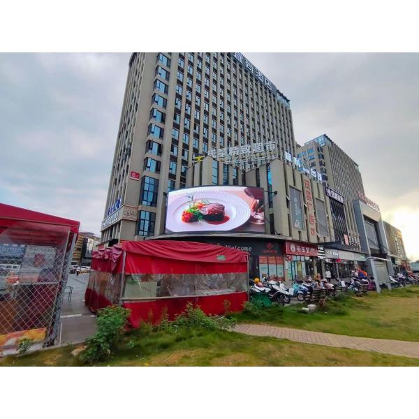 Video Display Function Outdoor Full Color LED Display with 5V/40A Switch Power Loading and Rgb 3in1 Pixel Configuration