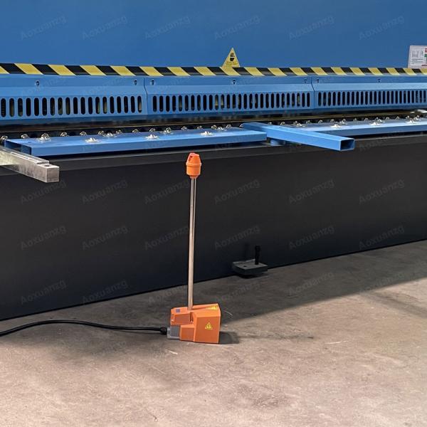Manual Blade Gap Adjustment Swing Beam Metal Steel Hydraulic Shearing Machine With E21s Estun