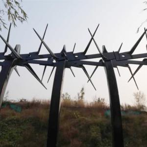 Galvanized Razor Burglar Proof Fence Security Spikes 1.3*0.36*0.11m