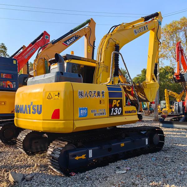 Used Komatsu Pc130-7 Equipment Excavator 13Ton Diggers Compact Size