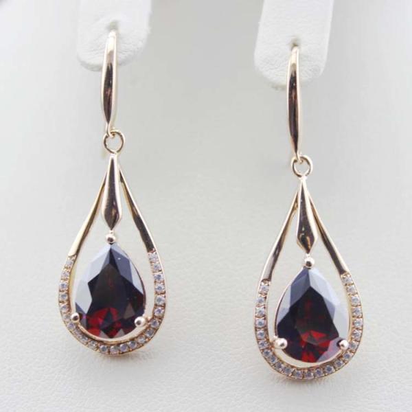 White Gold Plated 925 Silver 7x9mm Oval Amethyst Cubic Zirconia Earrings (PSJ04585)