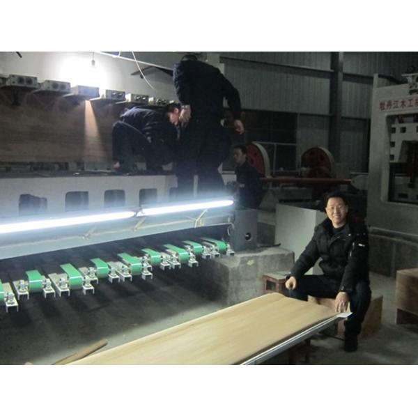 Santos Rose Engineered Wood Veneer Straight Grain Customized Service