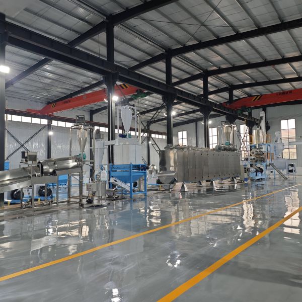 Buy CE Certified 1-2t/h Floating Fish Feed Production Line with Twin-Screw System and Wet Extrusion Chamber at wholesale prices