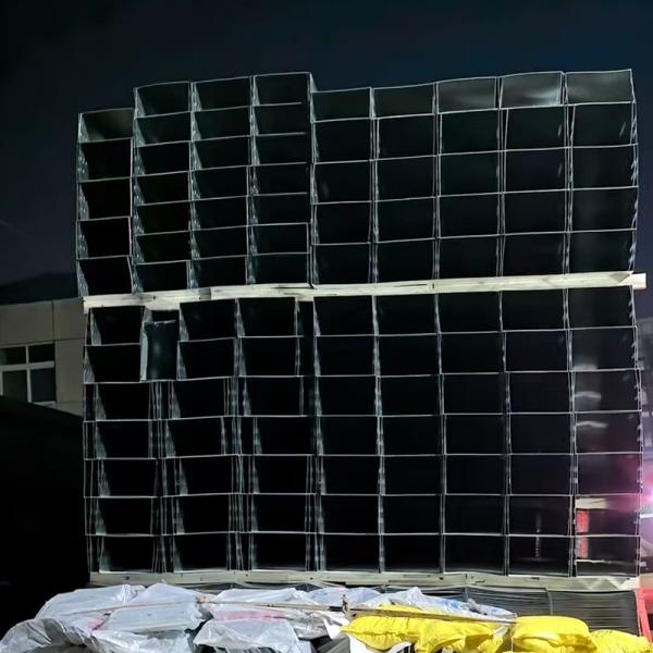 Galvanized Electrical Wiring Metallic Perforated Cable Tray Long Lasting Durability