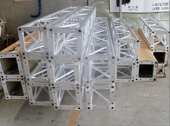 Buy Indoor Screw Bolt Aluminum Square Truss System 300mm*300mm at wholesale prices